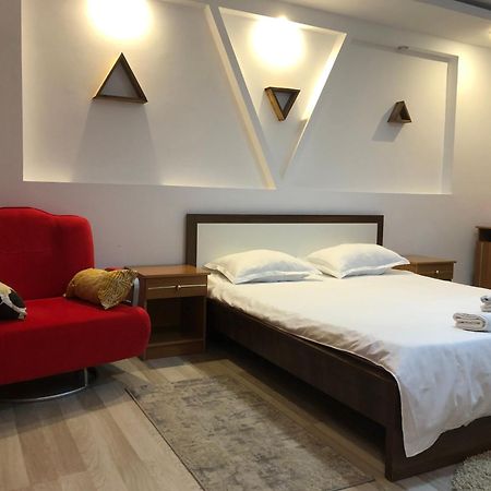Charming And Intimate Getaway In Bucharest - Near Unirii Square Διαμέρισμα Εξωτερικό φωτογραφία