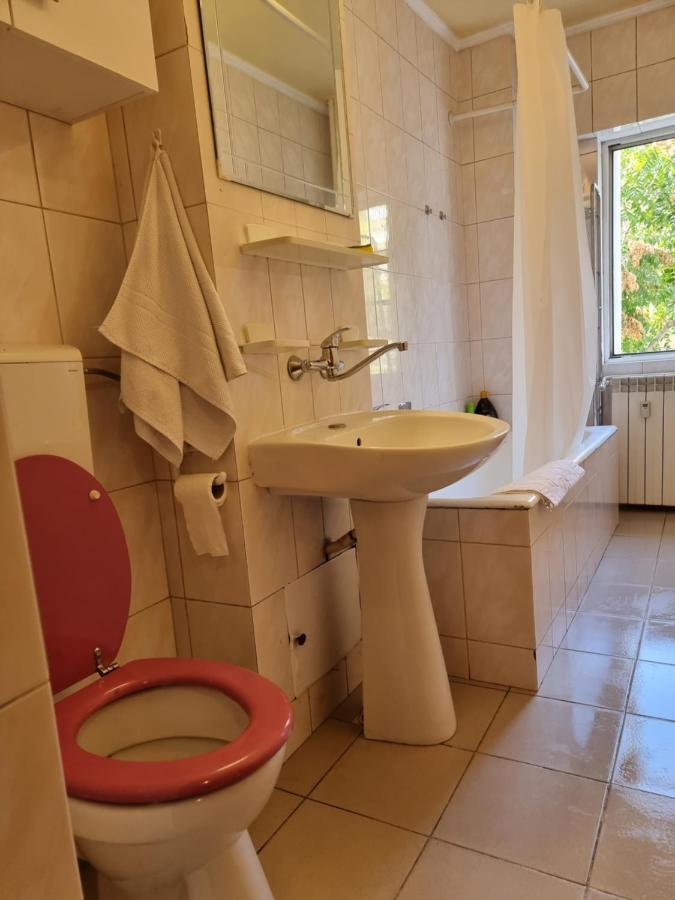 Charming And Intimate Getaway In Bucharest - Near Unirii Square Διαμέρισμα Εξωτερικό φωτογραφία